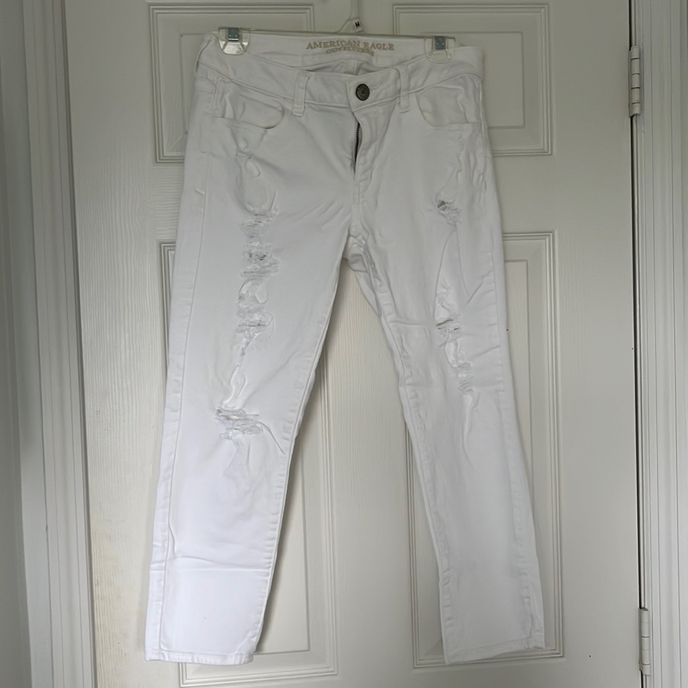 American Eagle cropped white jeans size 8
